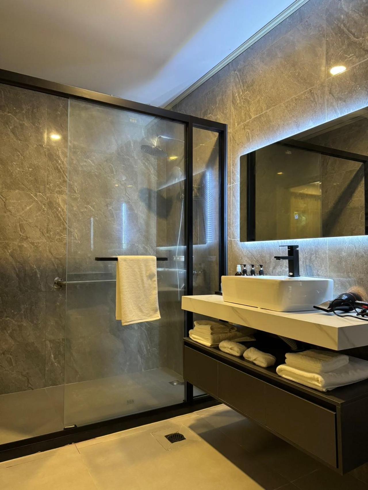 Water Bay Hotel Saipan Garapan Kültér fotó